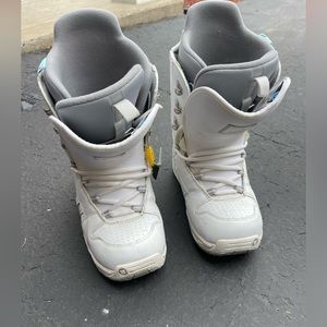 Women’s Burton Snowboarding Boots